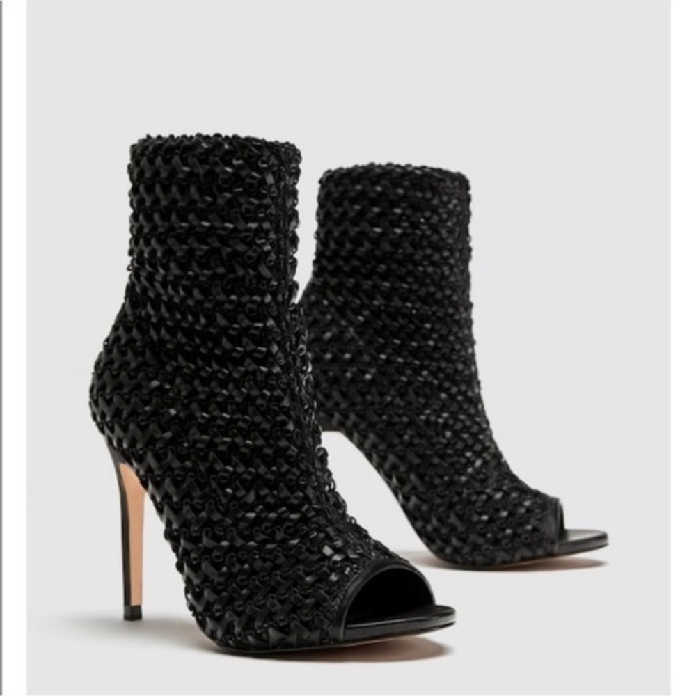 Zara Women Leather Black Braided Ankle Peep Toe Bootie Sandals EU 37 6.5